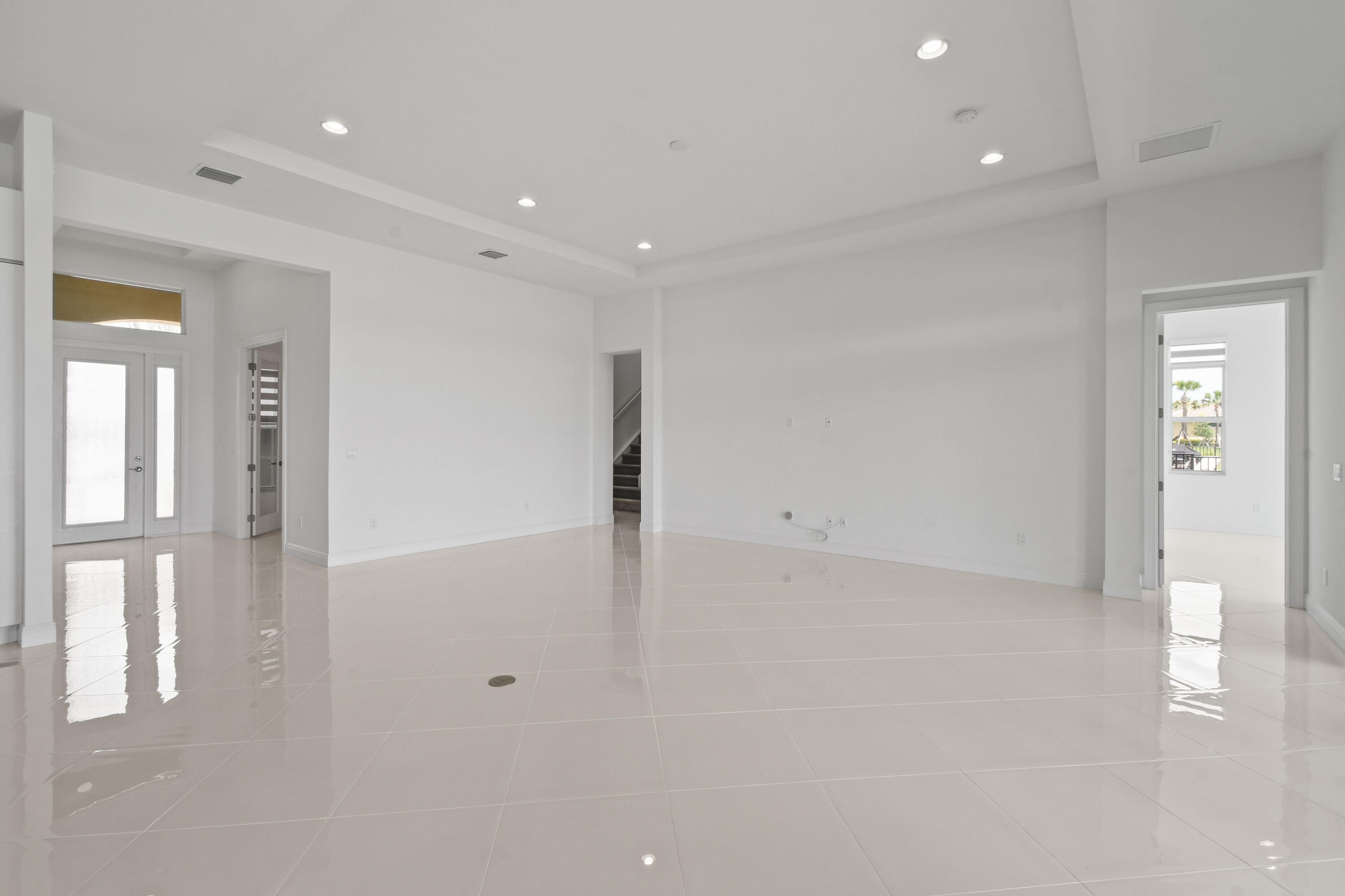 VERANO SOUTH PUD 1 - POD D - PLAT NO. 2 - REPLAT - Residential Lease