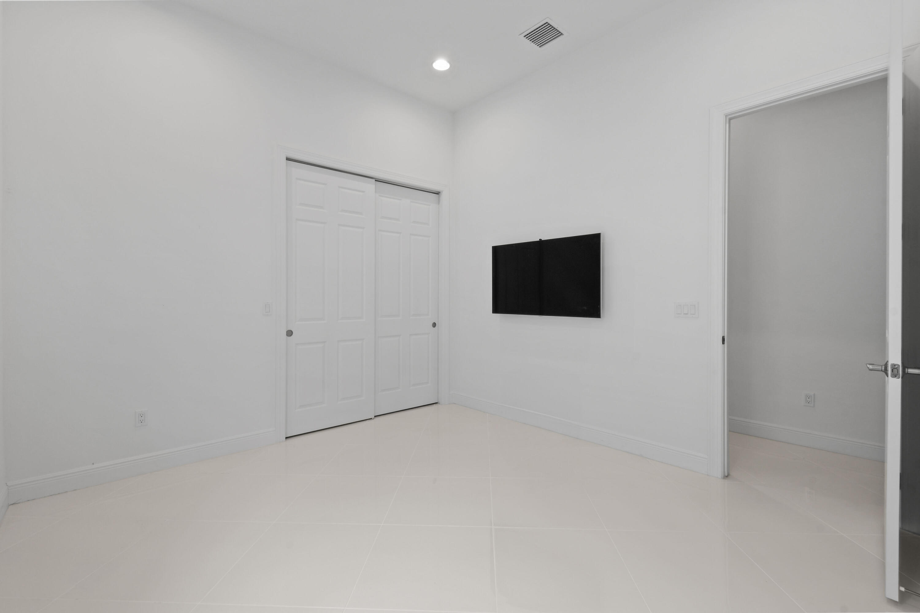 VERANO SOUTH PUD 1 - POD D - PLAT NO. 2 - REPLAT - Residential Lease