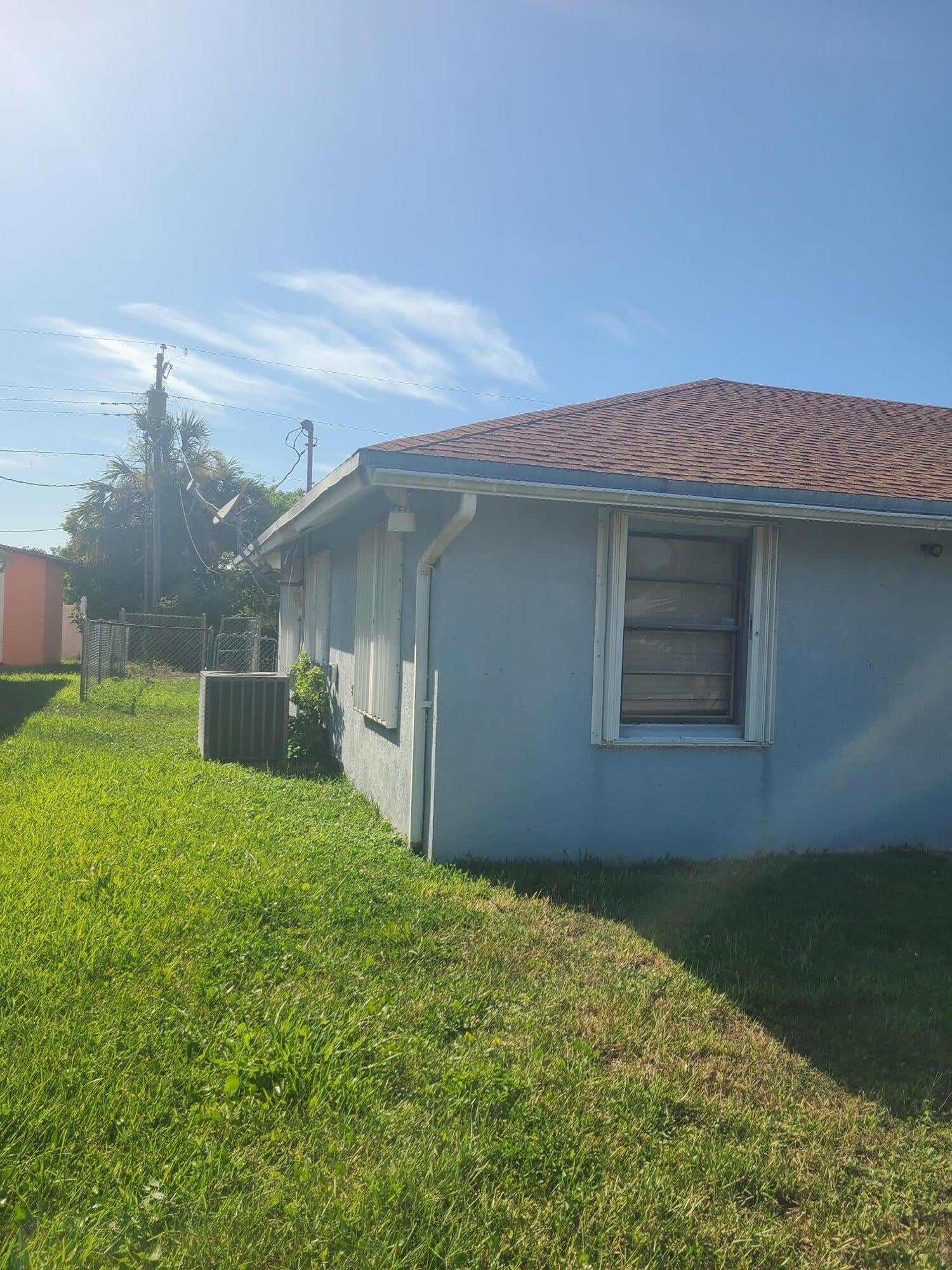 1533 6TH Street