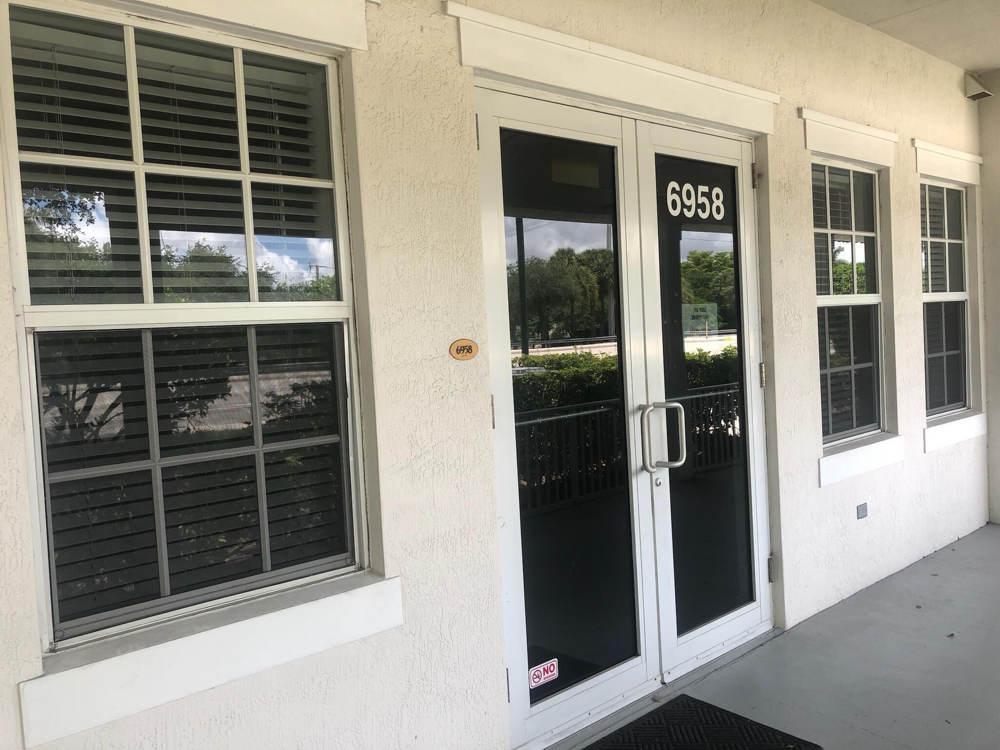 6958 Griffin Road C-9