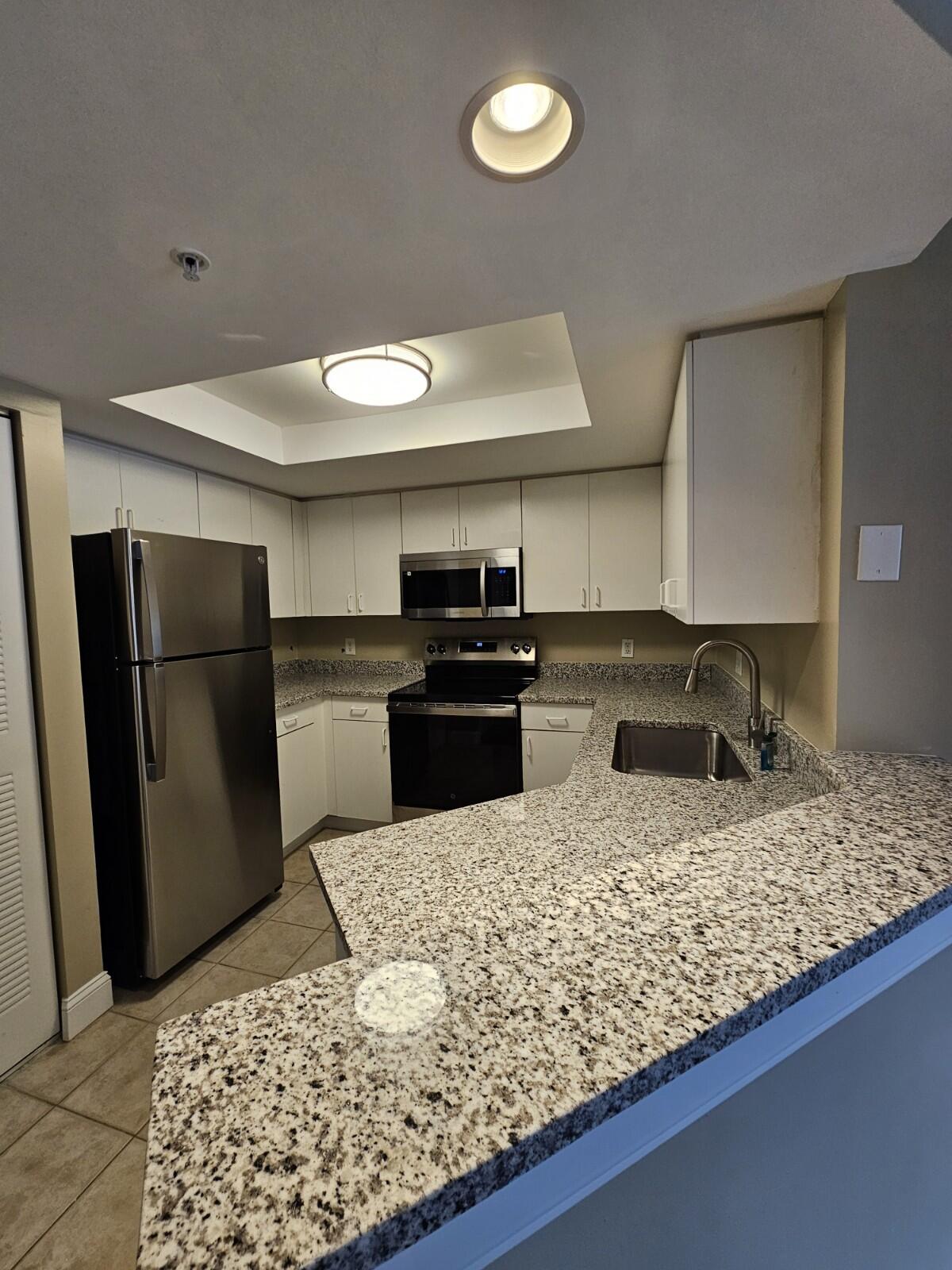 GRAND ISLES CONDO - Residential Lease