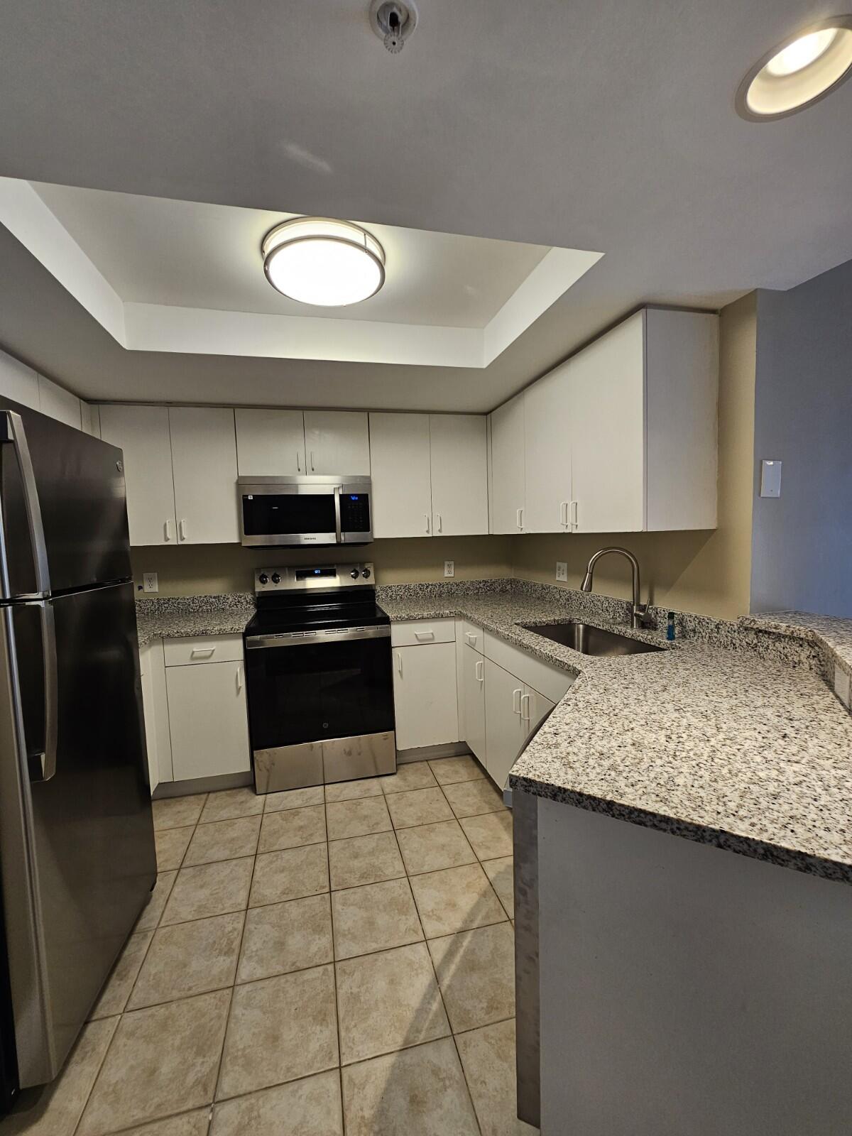 GRAND ISLES CONDO - Residential Lease