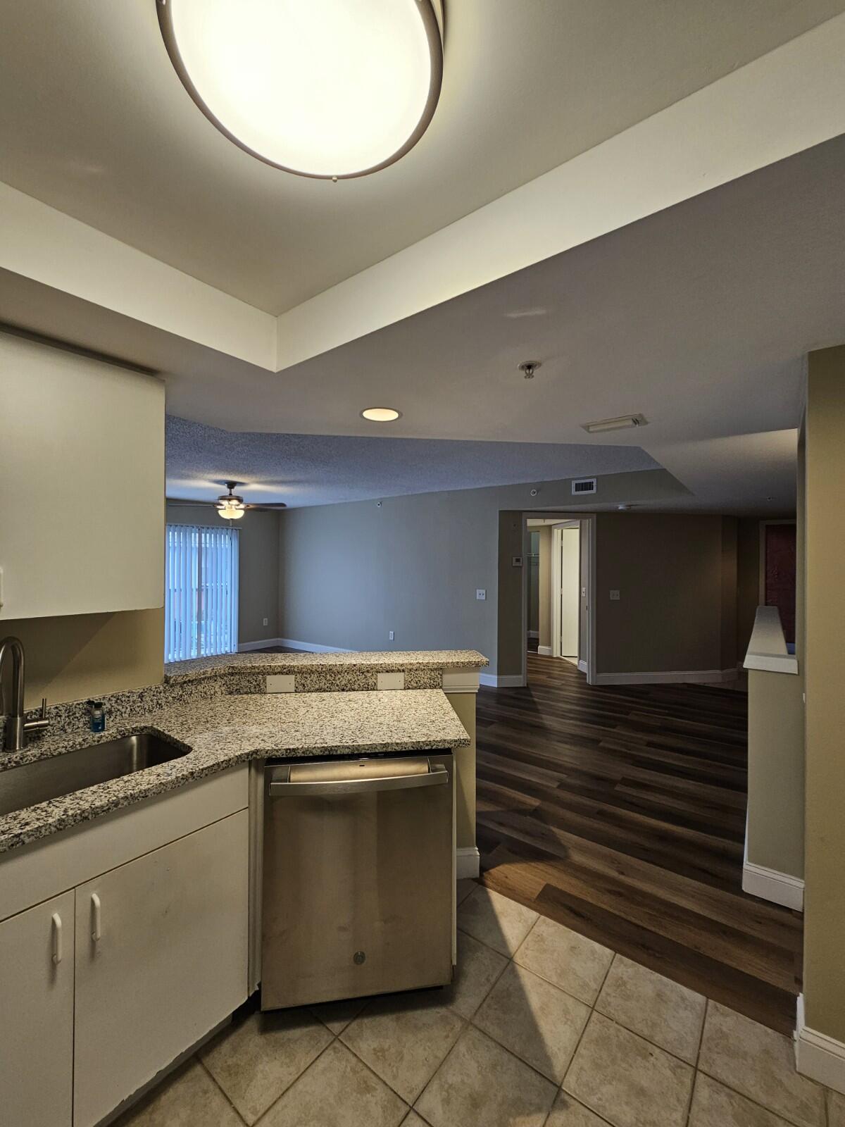 GRAND ISLES CONDO - Residential Lease