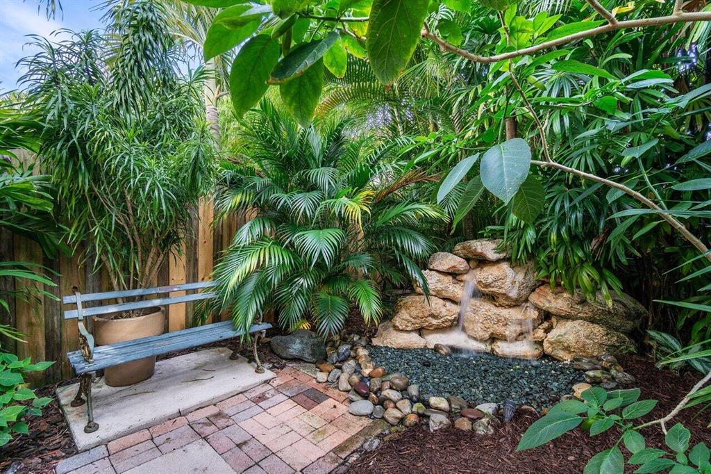 HILLSBORO COUNTRY CLUB - Residential