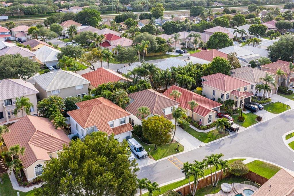 HILLSBORO COUNTRY CLUB - Residential