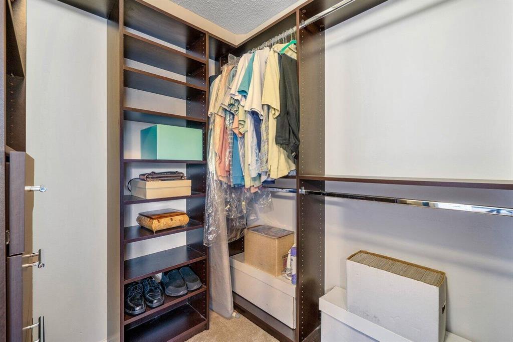 HILLSBORO COUNTRY CLUB - Residential