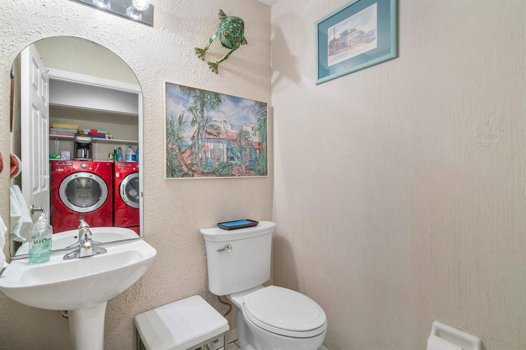 HILLSBORO COUNTRY CLUB - Residential