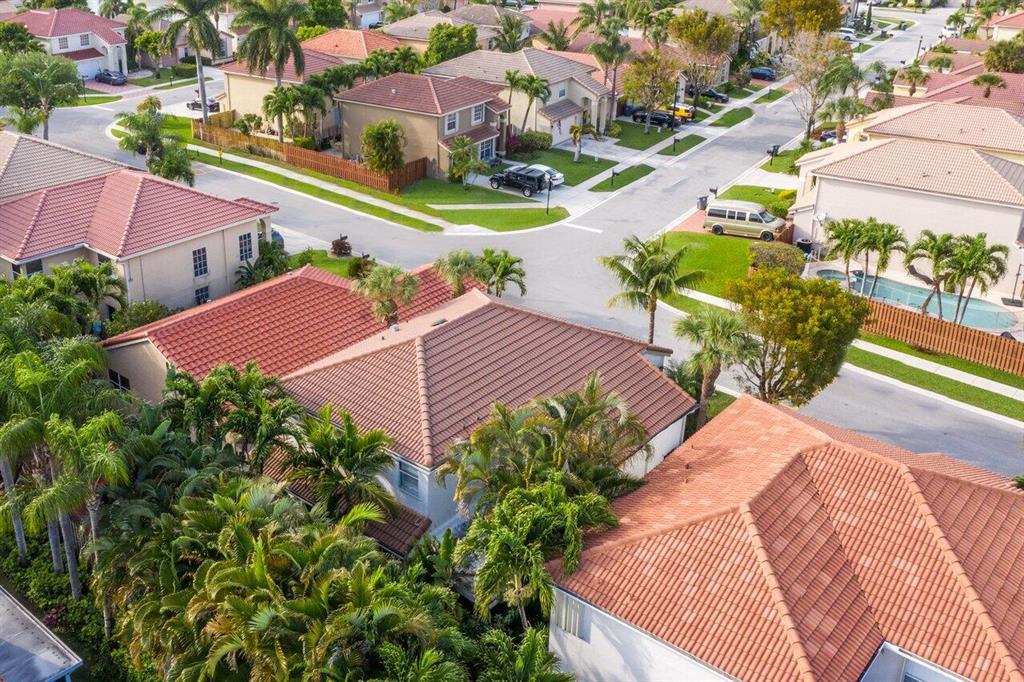 HILLSBORO COUNTRY CLUB - Residential