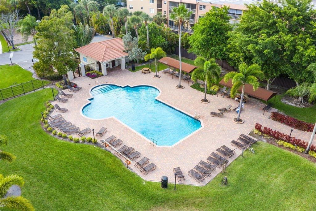 HILLSBORO COUNTRY CLUB - Residential