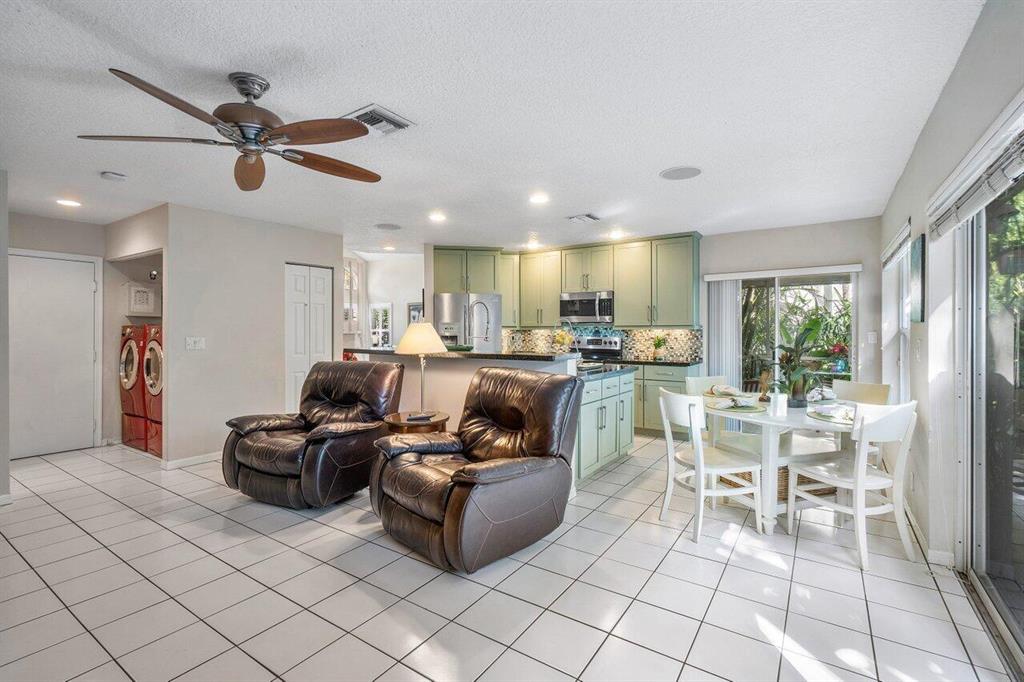 HILLSBORO COUNTRY CLUB - Residential