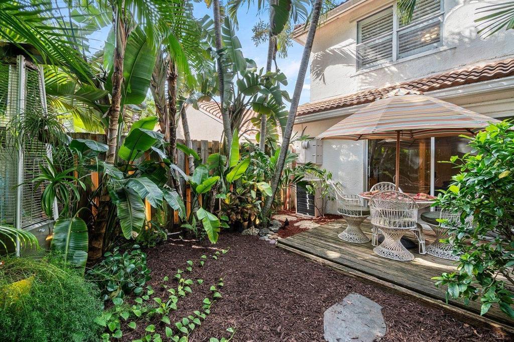 HILLSBORO COUNTRY CLUB - Residential