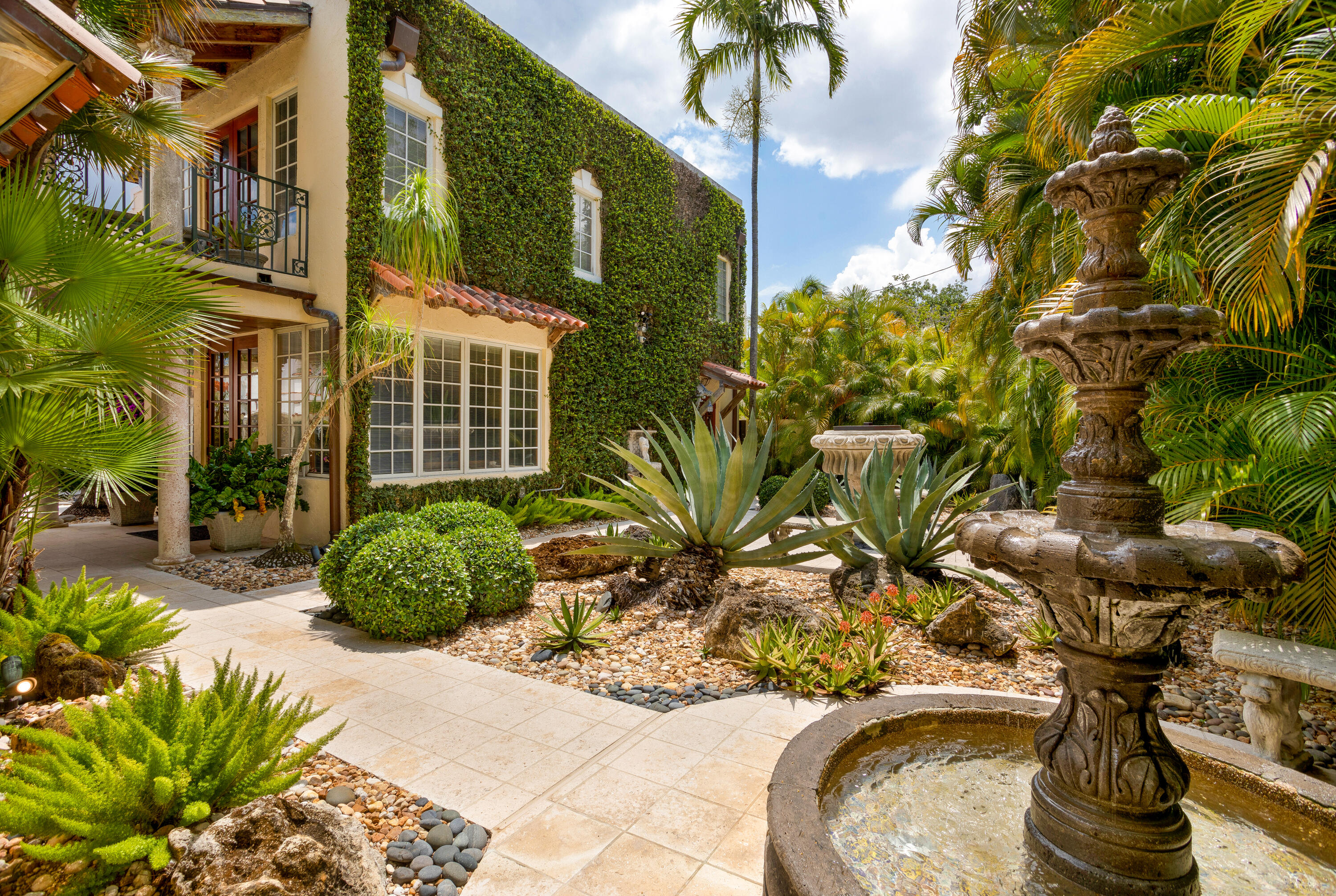 EL CID - Residential