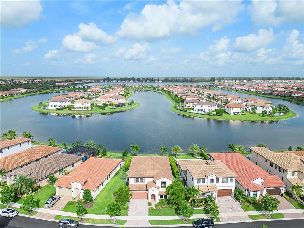 Parkland Bay - Residential