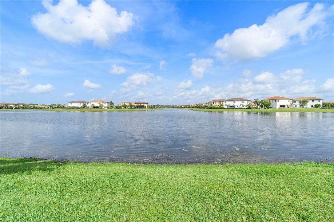 Parkland Bay - Residential
