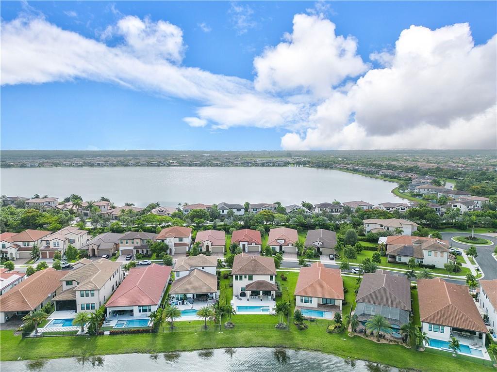 Parkland Bay - Residential