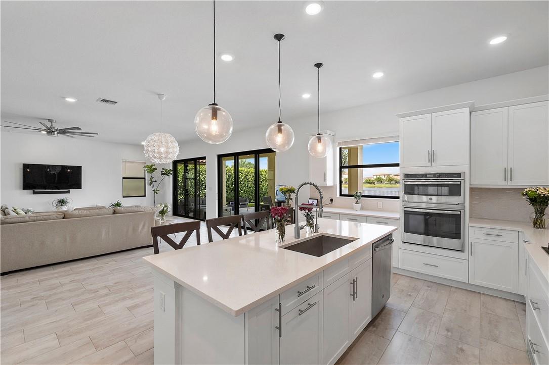 Parkland Bay - Residential