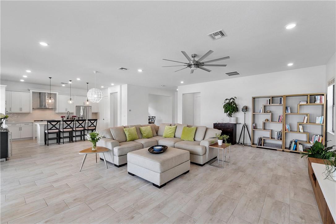 Parkland Bay - Residential