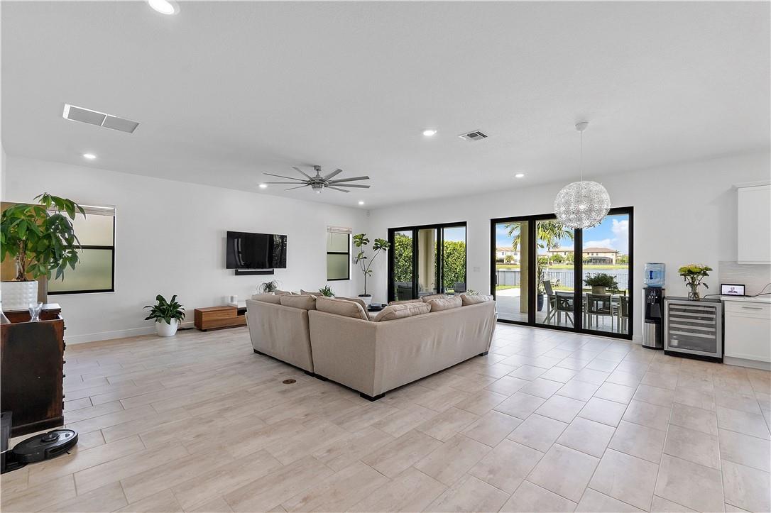 Parkland Bay - Residential