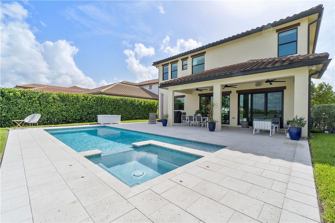Parkland Bay - Residential