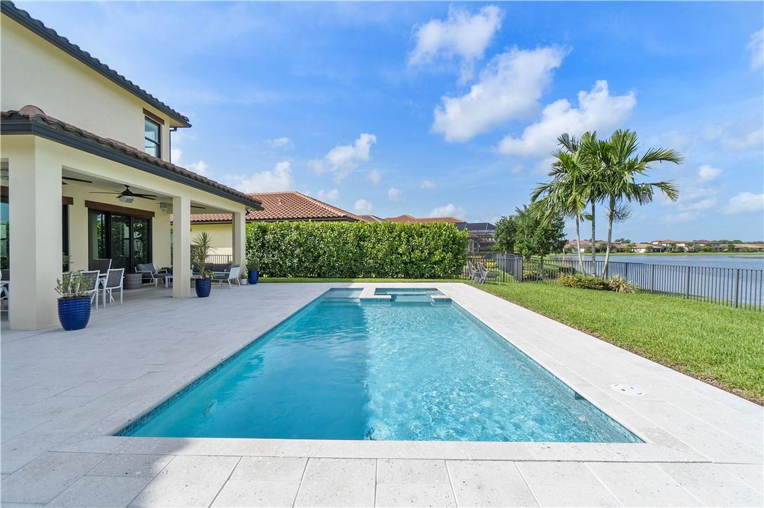 Parkland Bay - Residential