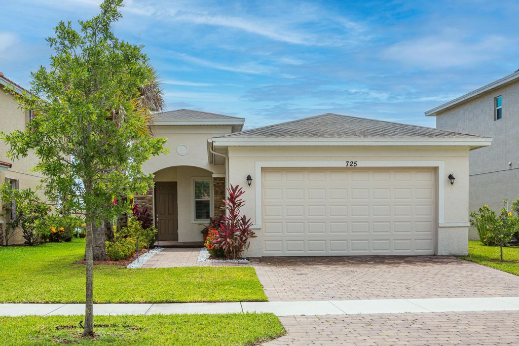 Photo of 725 NW Leonardo Circle, Port St Lucie, FL 34986 (MLS # R10894770)