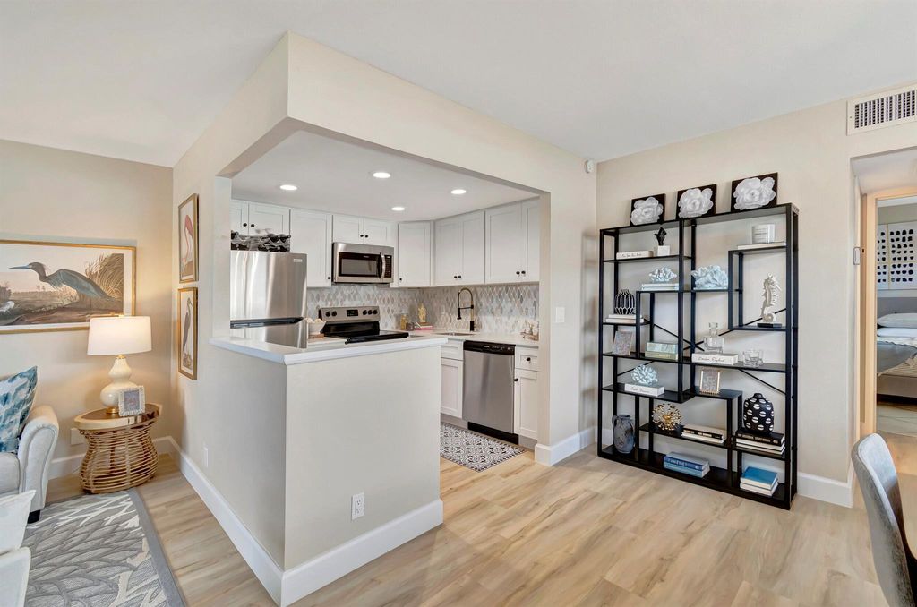 Photo of 162 Valencia G, Delray Beach, FL 33446 (MLS # R11115017)