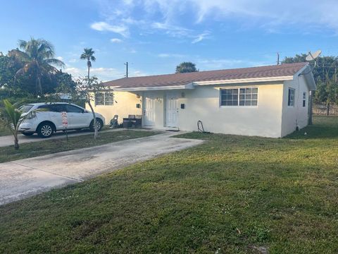 203 SE 4 Avenue Boynton Beach FL 33435