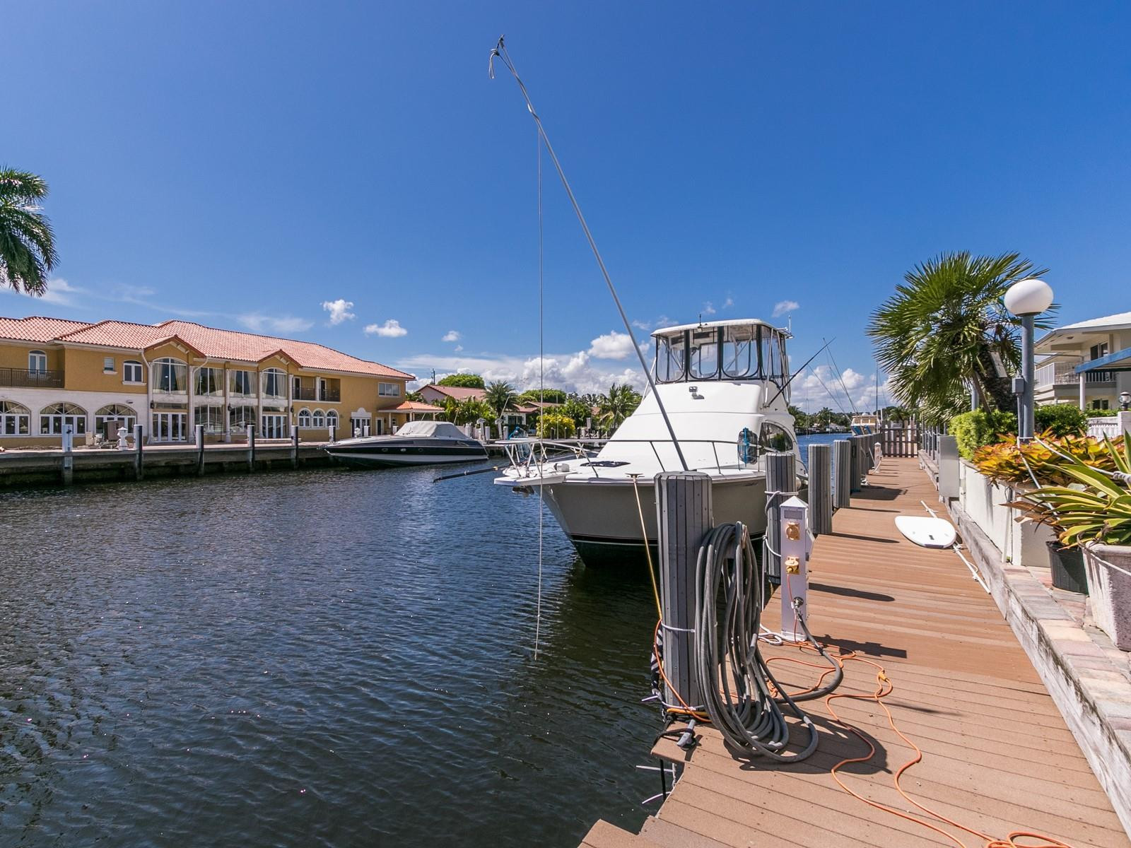 Lauderdale Tower - Residential