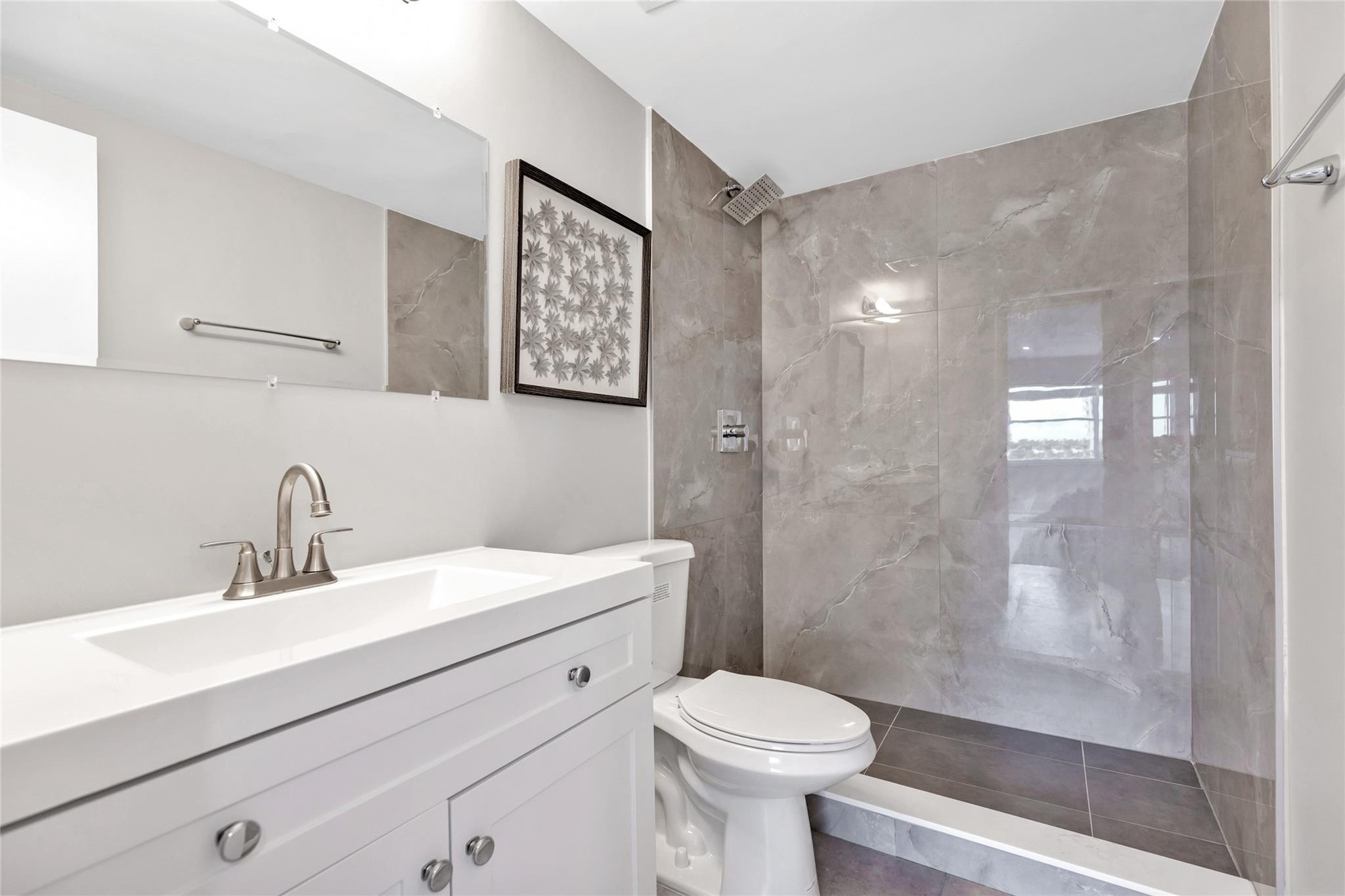 Lauderdale Tower - Residential