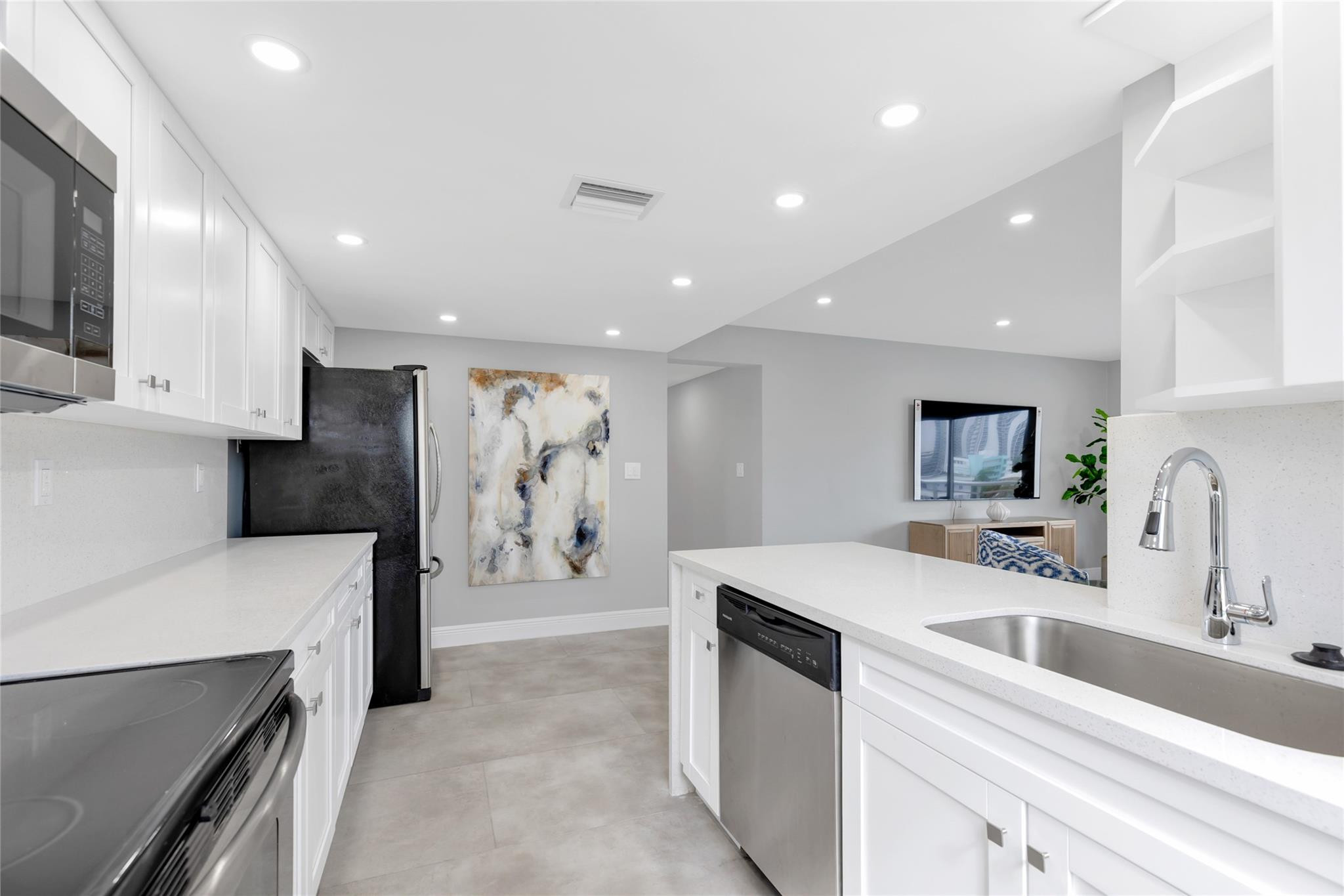 Lauderdale Tower - Residential