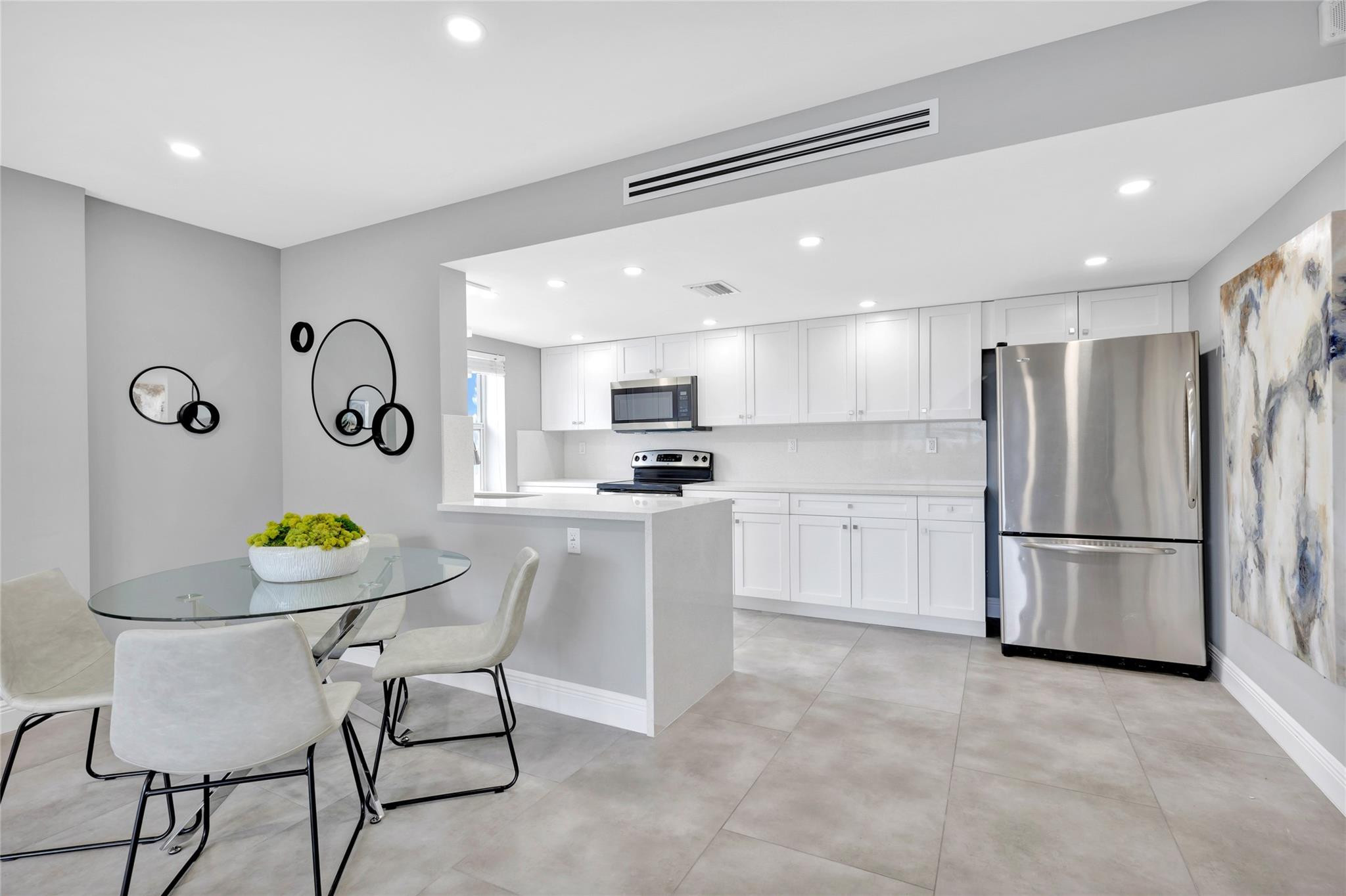 Lauderdale Tower - Residential