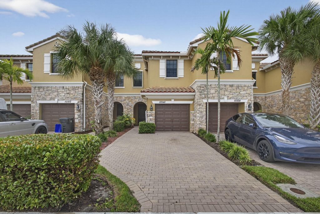 Photo of 10348 Wellington Parc Drive, Wellington, FL 33449 (MLS # R11122270)