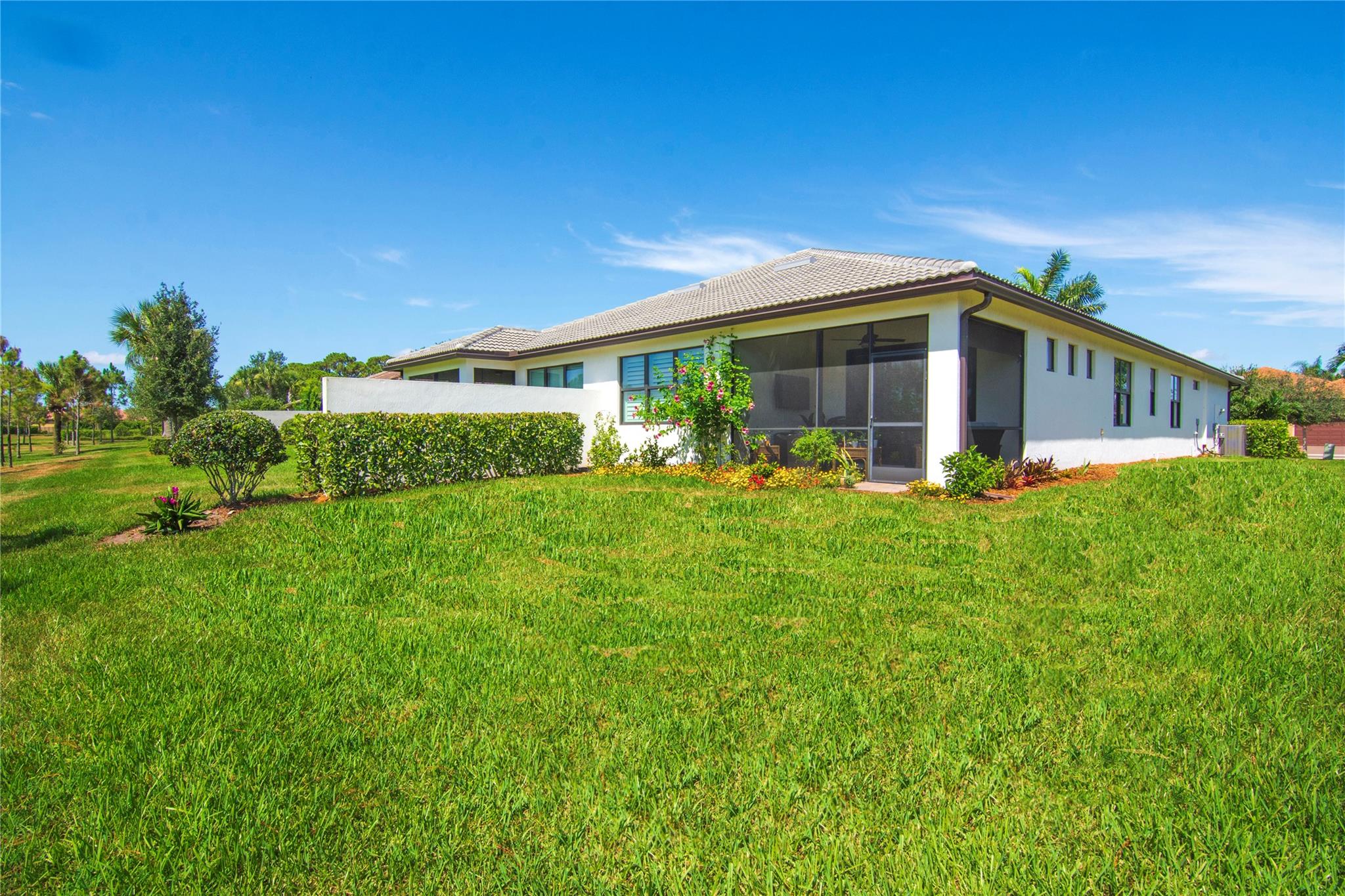 Vero Beach, Florida 32967, United States, 2 Bedrooms Bedrooms, ,2 BathroomsBathrooms,Residential,Active,209683