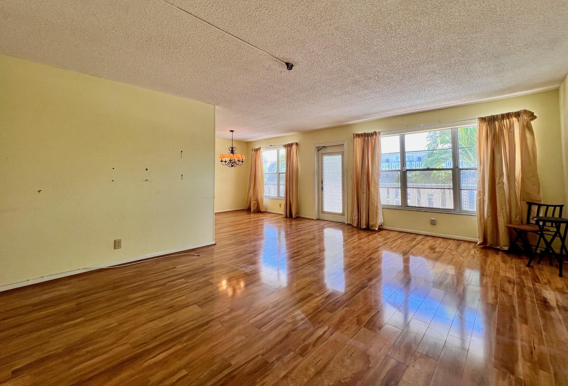 View photos, virtual tours, details... 205 Wellington A