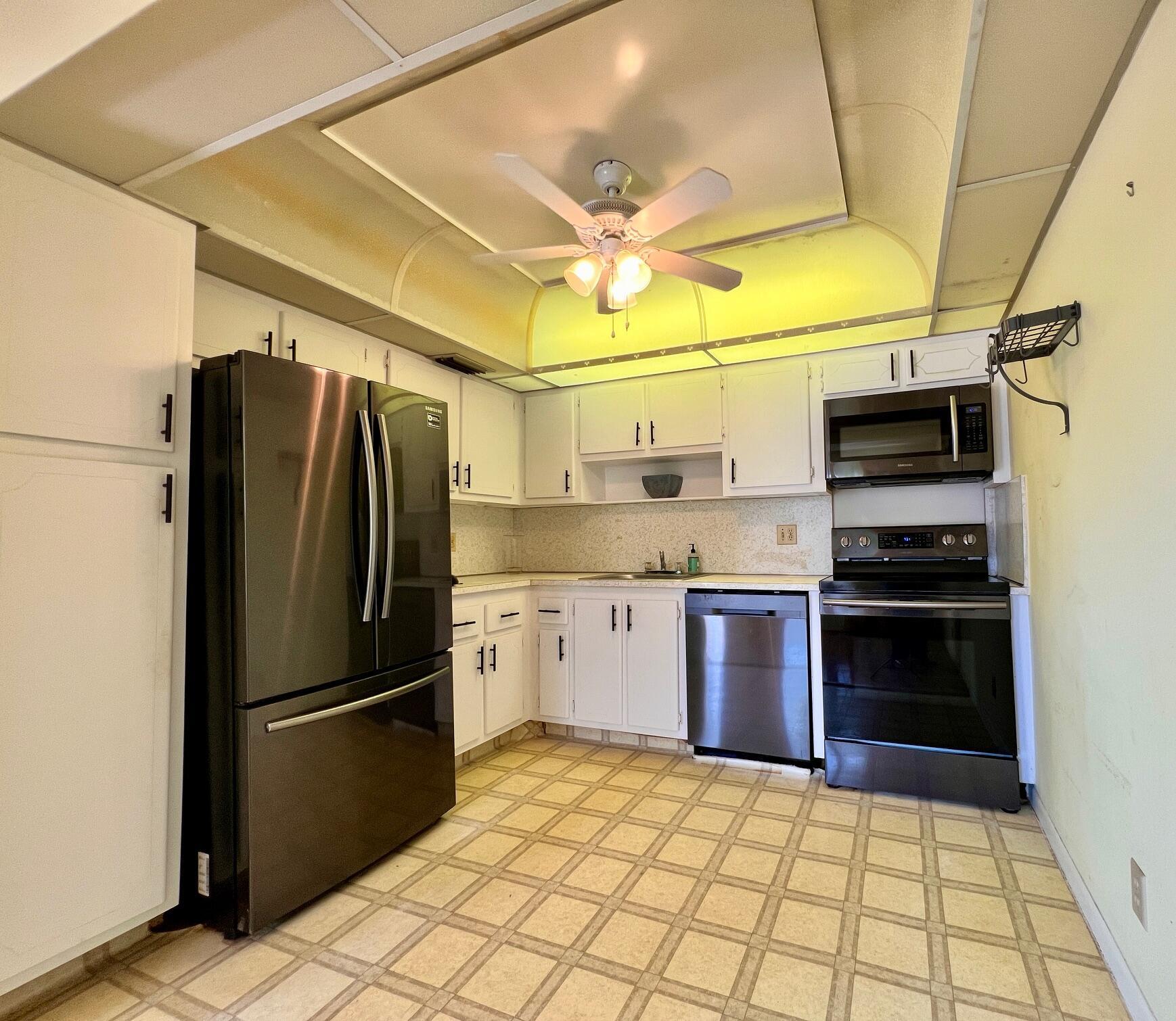 View photos, virtual tours, details... 205 Wellington A