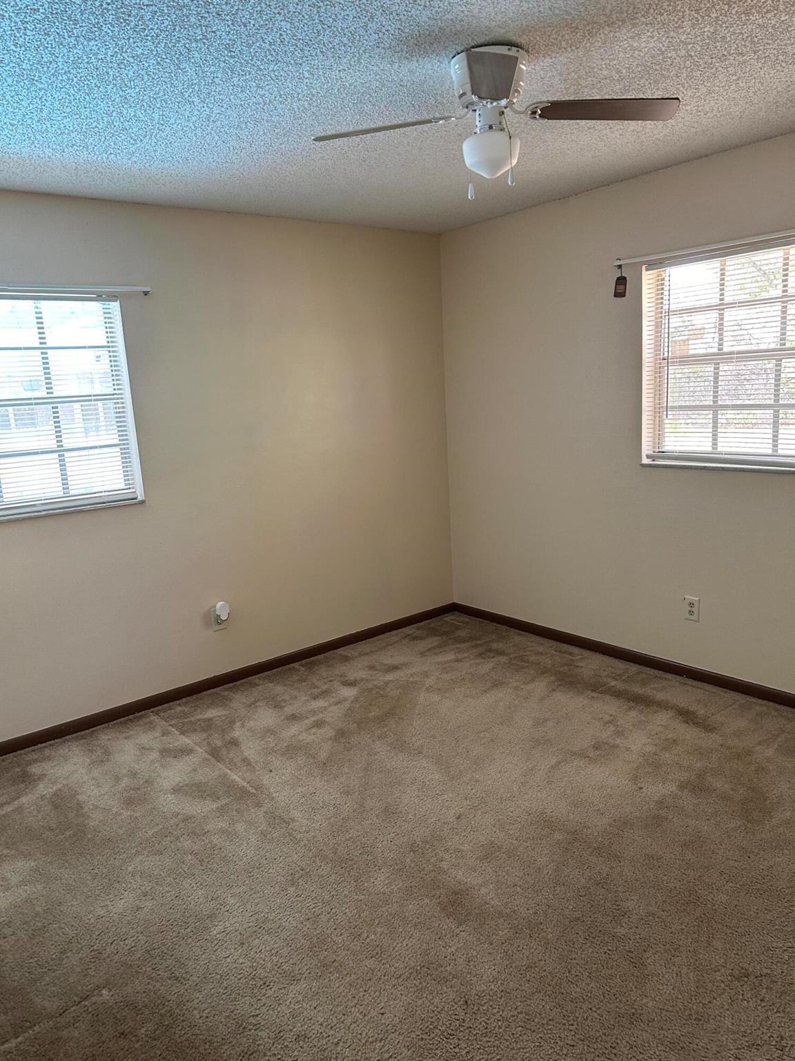 SILVER SPRINGS SHORES - Residential