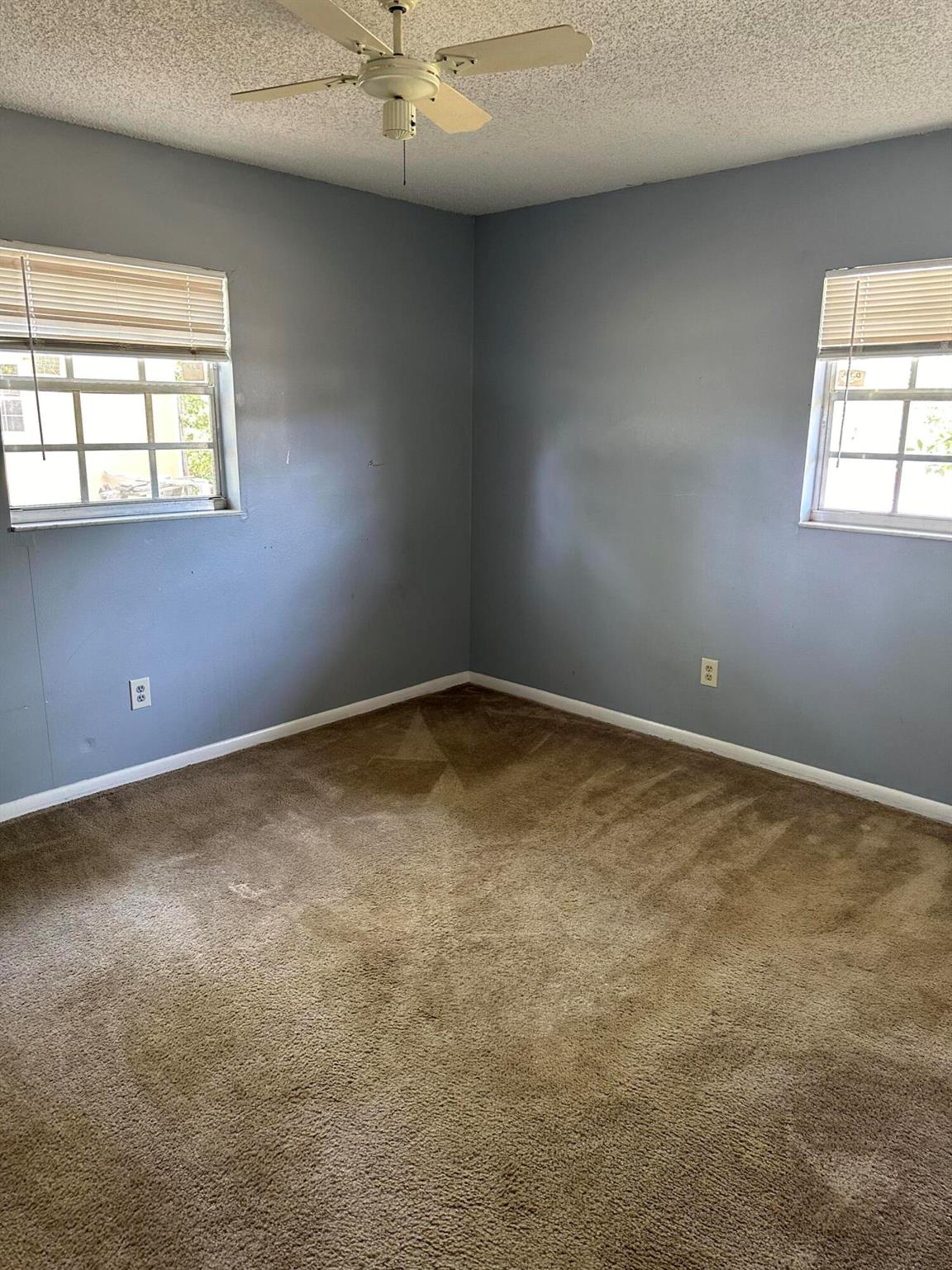 SILVER SPRINGS SHORES - Residential