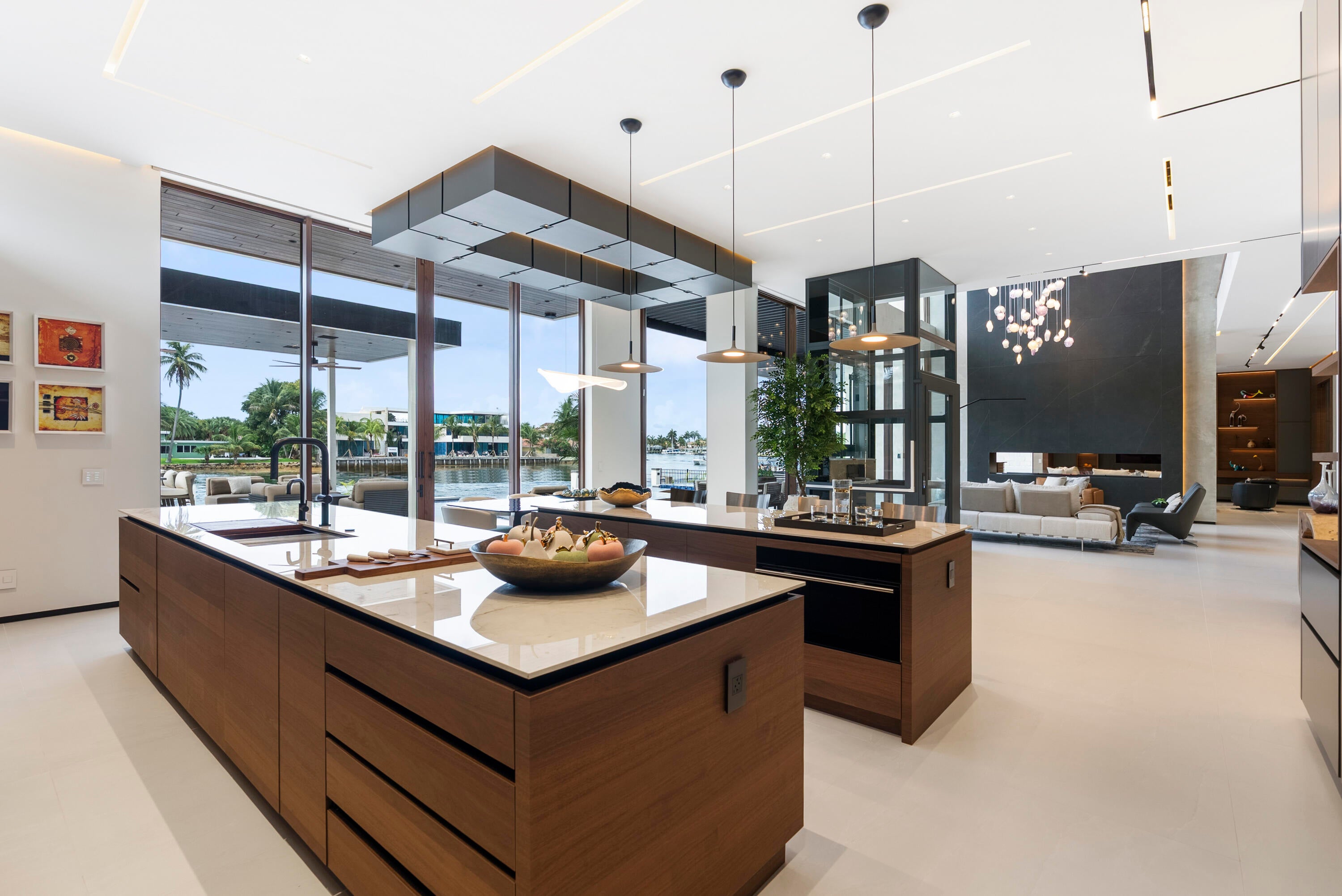 Unparalleled luxury new construction on 100 of prime Intracoastal fron – image 20