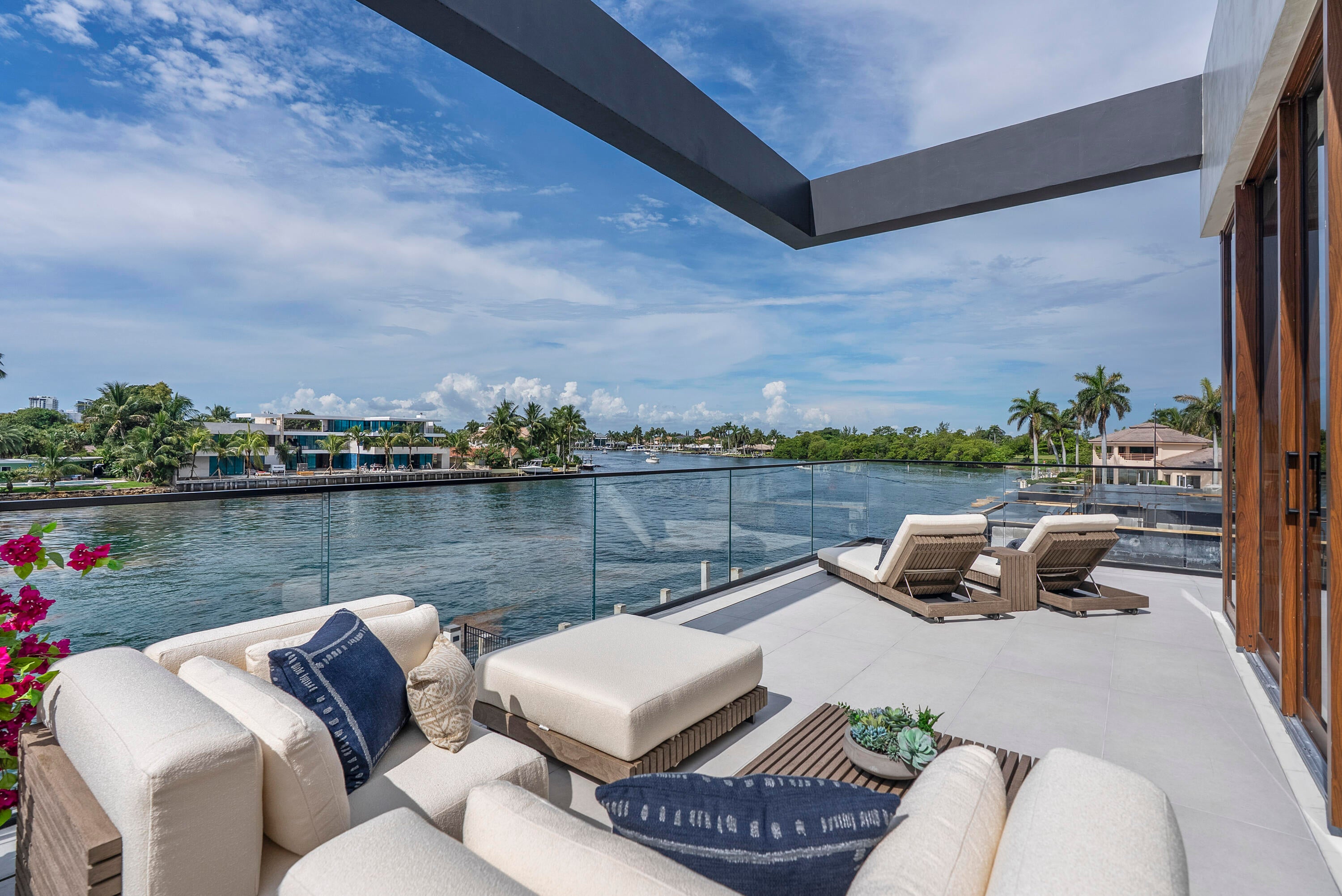 Unparalleled luxury new construction on 100 of prime Intracoastal fron – image 43