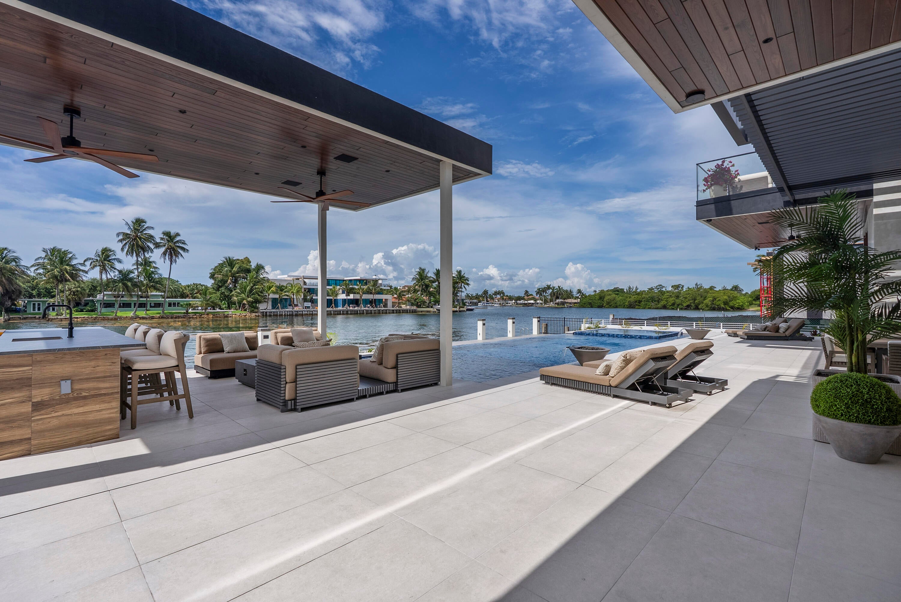 Unparalleled luxury new construction on 100 of prime Intracoastal fron – image 77