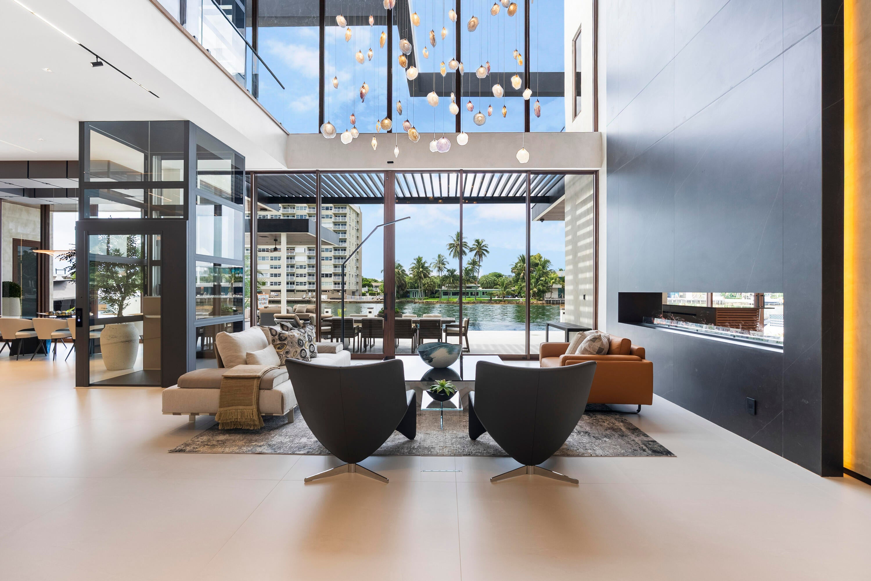 Unparalleled luxury new construction on 100 of prime Intracoastal fron – image 9