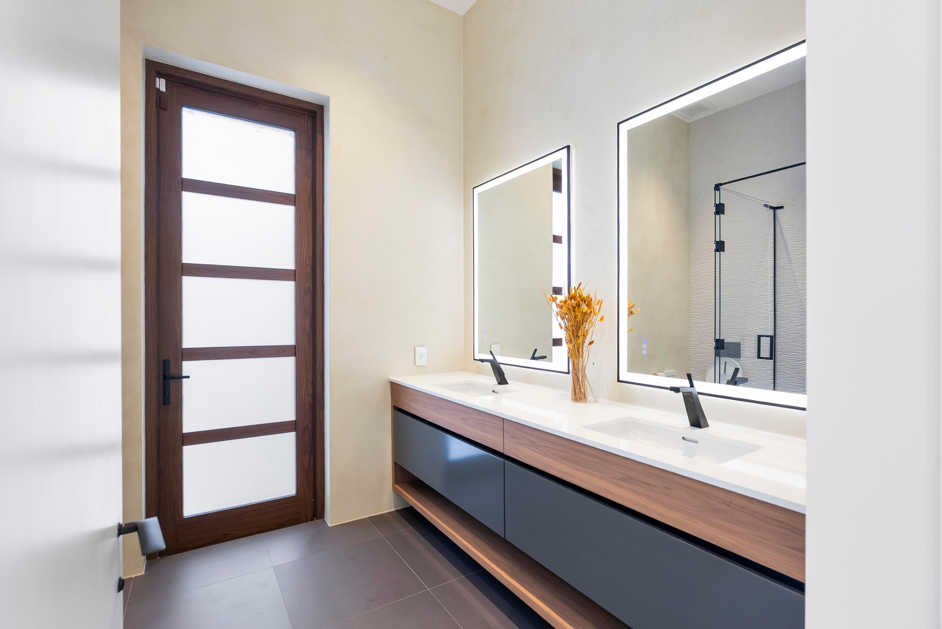 Unparalleled luxury new construction on 100 of prime Intracoastal fron – image 31