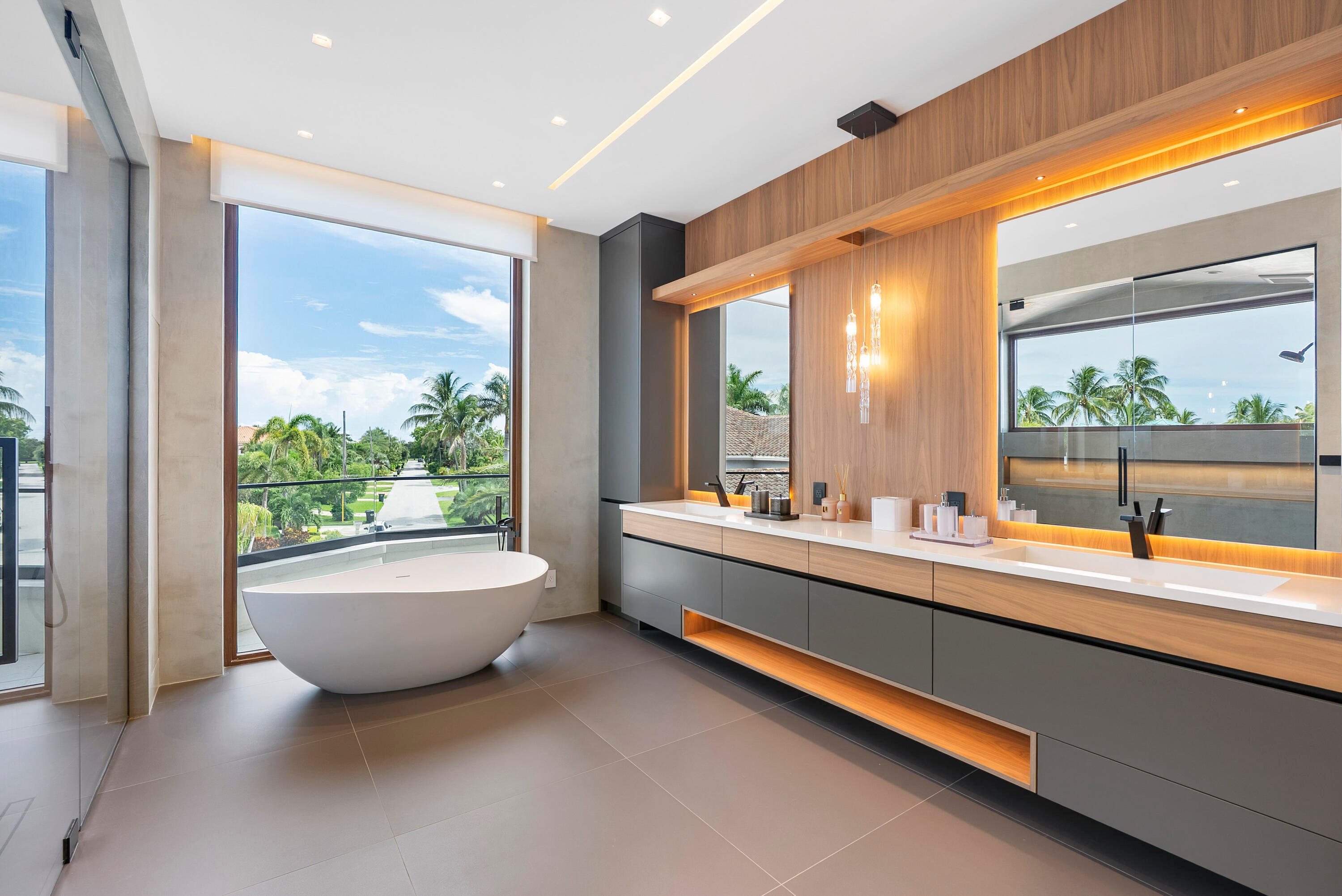Unparalleled luxury new construction on 100 of prime Intracoastal fron – image 50