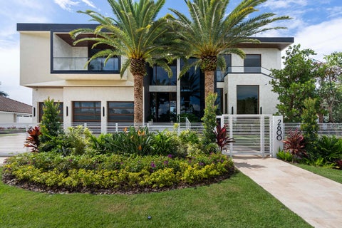 Tiny photo for 2600 NE 24TH Street, Lighthouse Point, FL 33064 (MLS # B26056067)