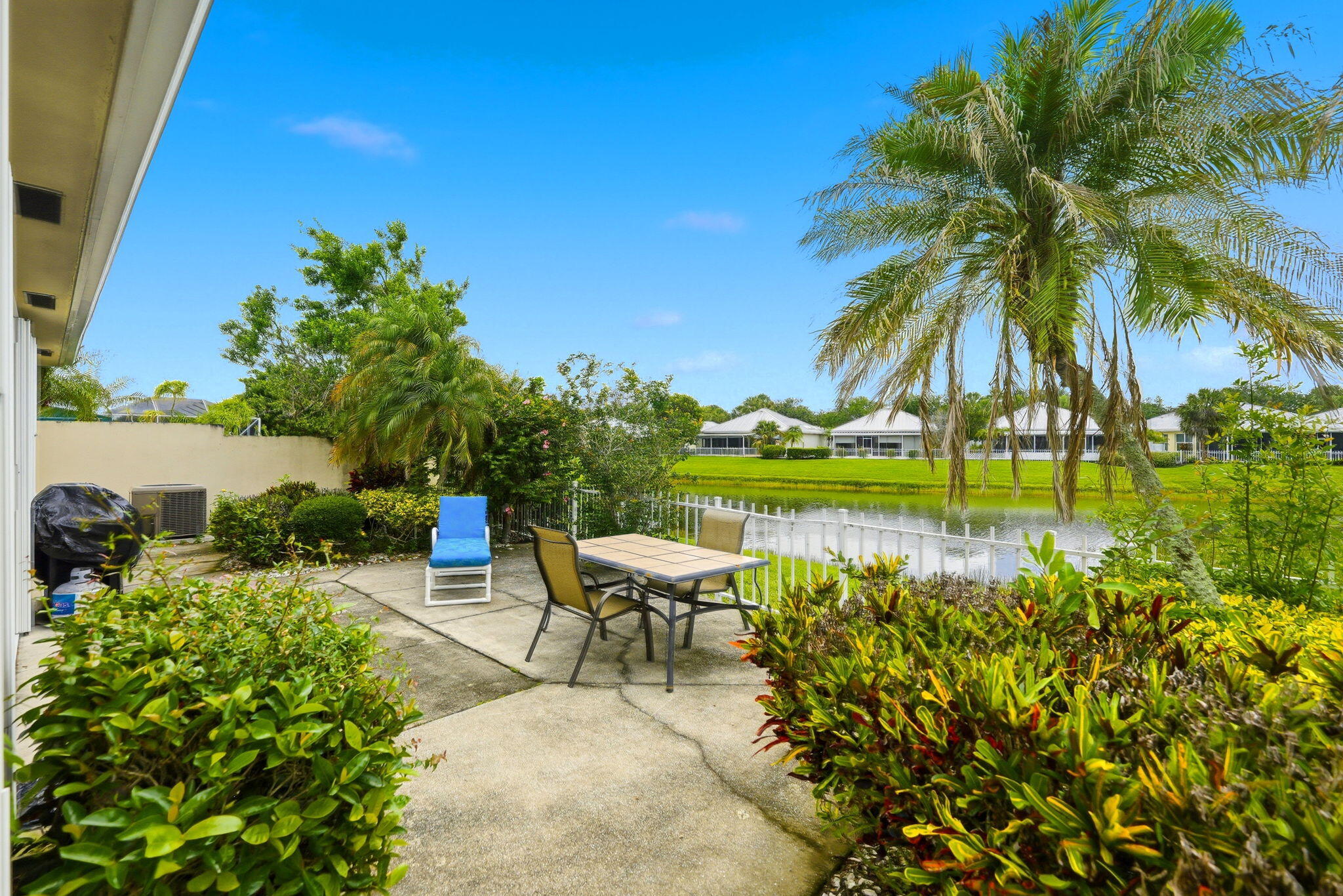 THE MEADOWS AT MARTIN DOWNS - Residential