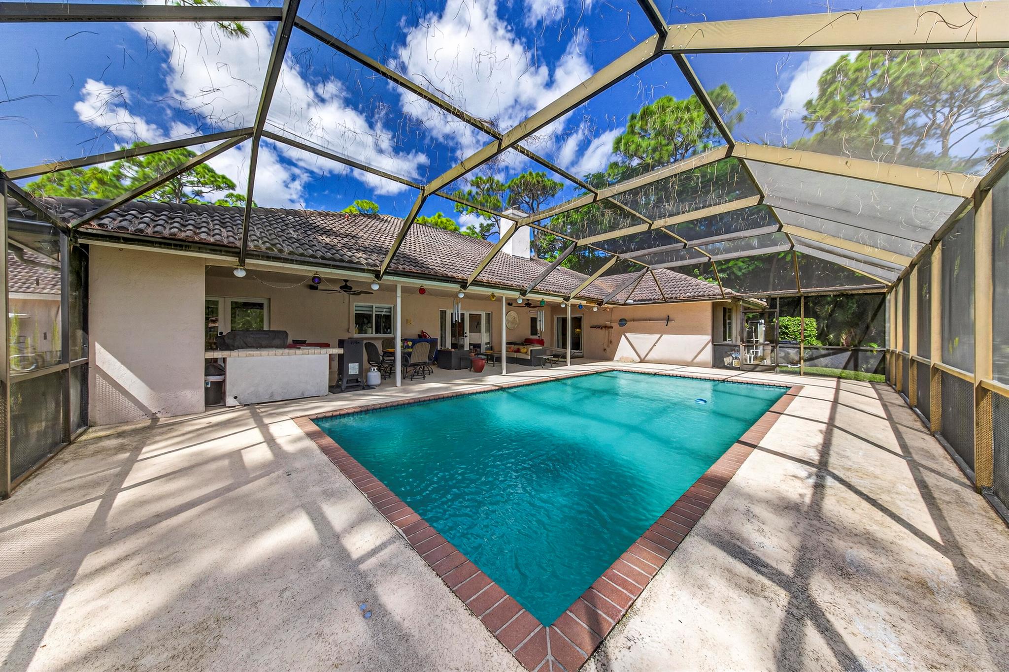 PINE TREE ESTATES - Residential