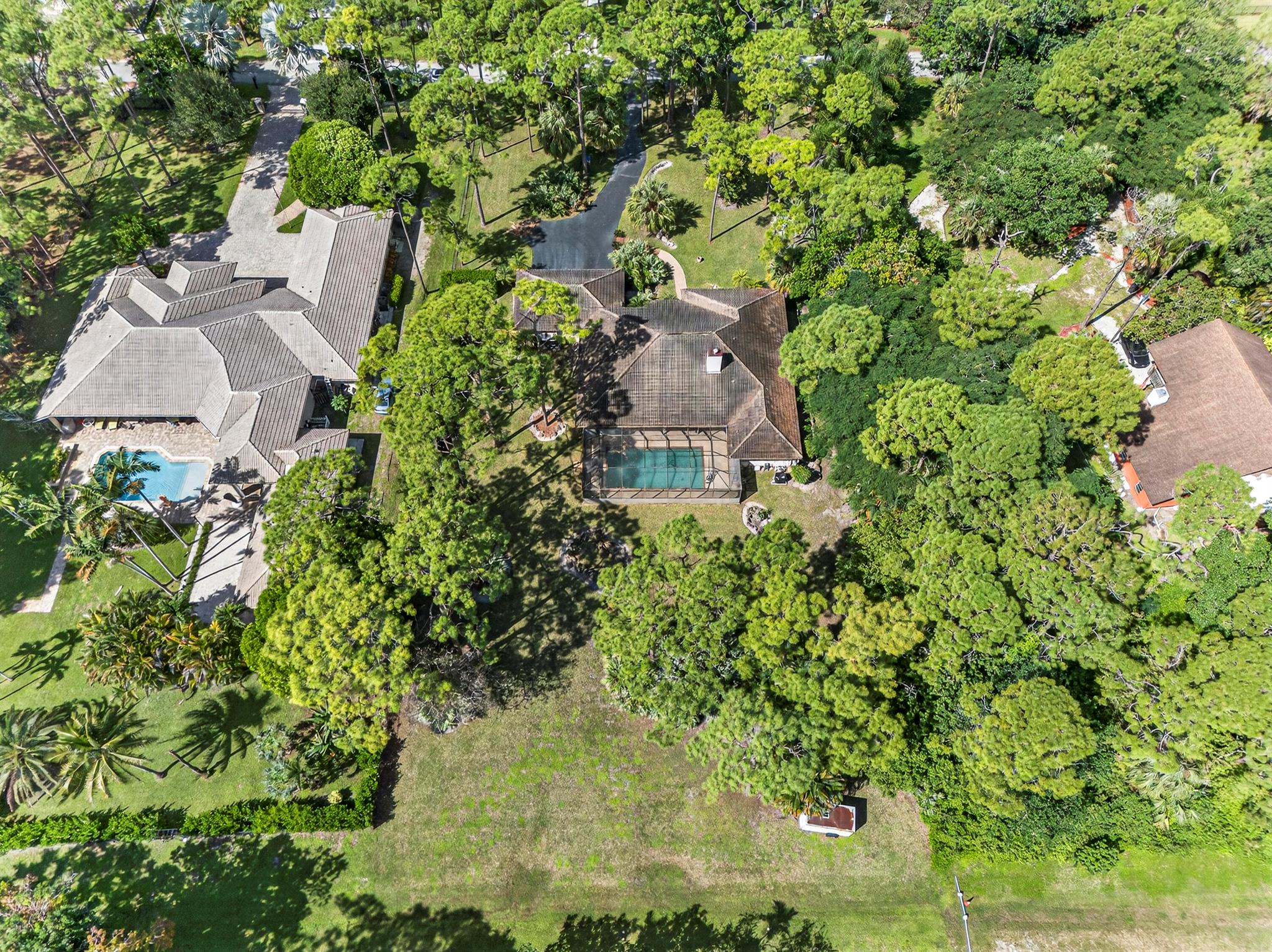 PINE TREE ESTATES - Residential