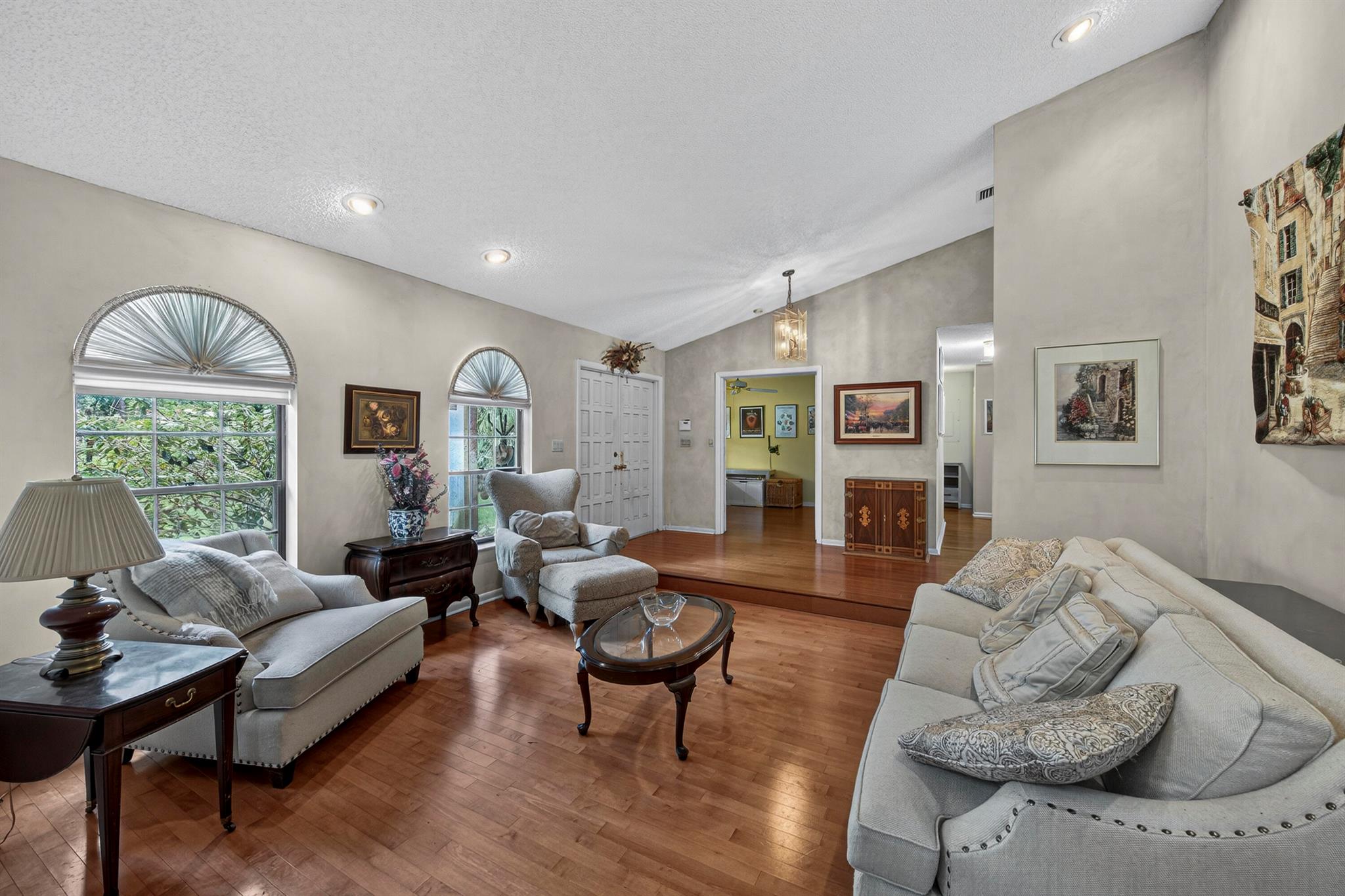 PINE TREE ESTATES - Residential