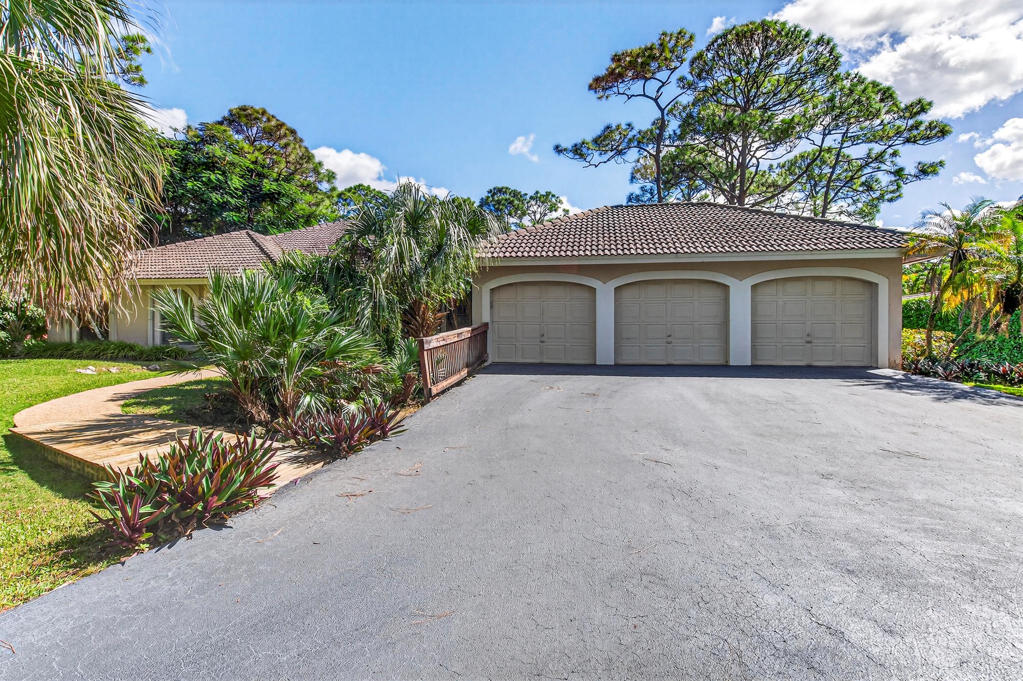 5980 NW 72nd Way