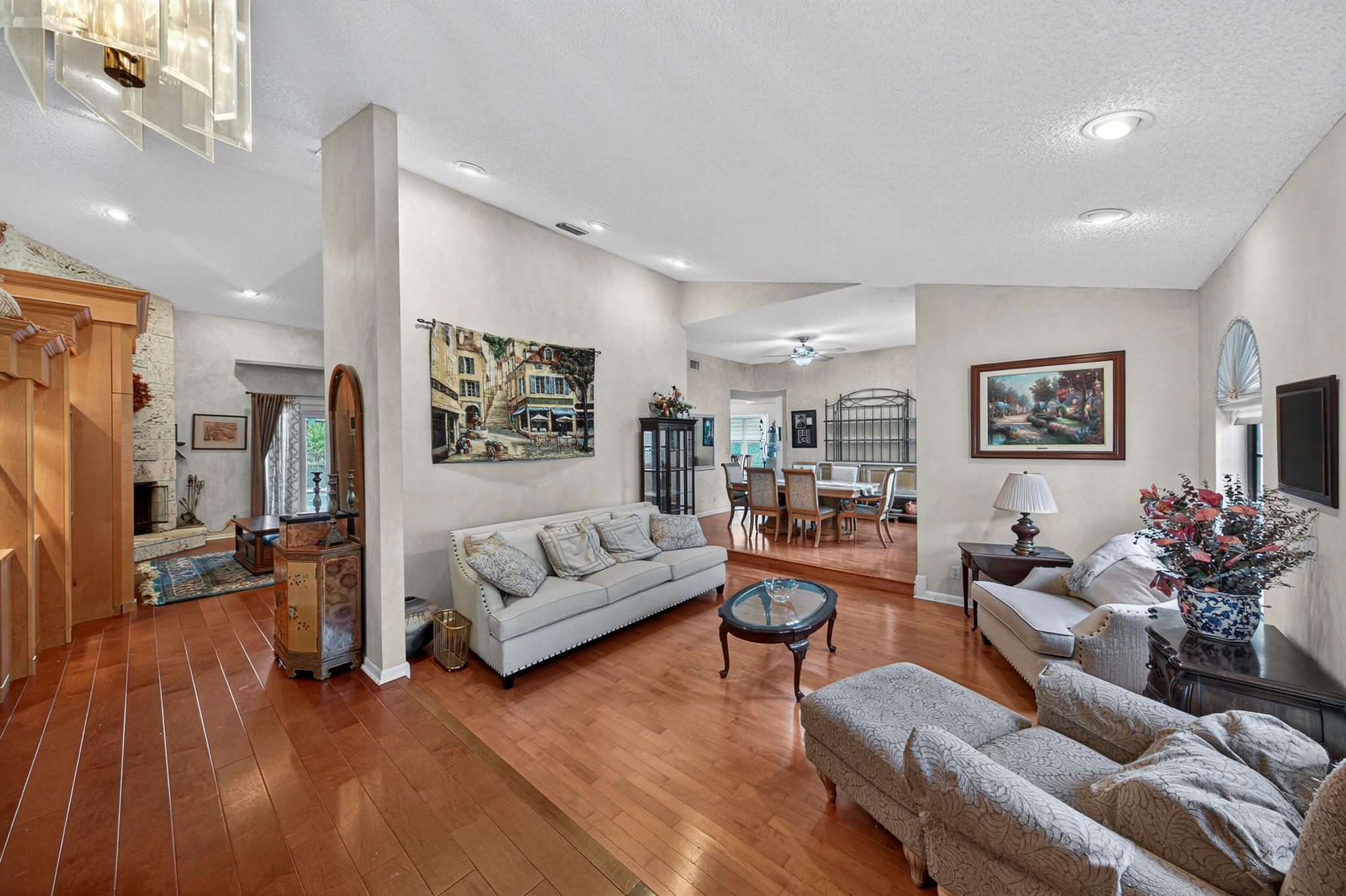 PINE TREE ESTATES - Residential